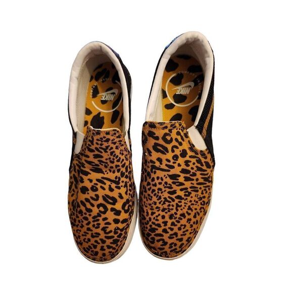Nike  Low OX Cheetah Print 571954F Size 7 - Picture 1 of 5